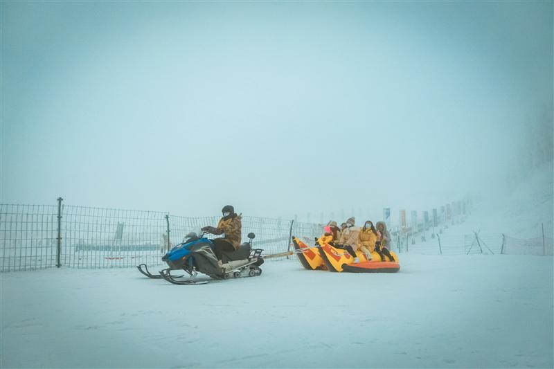 中国 重庆 丰都 南天湖 南天湖国际滑雪场 戏雪乐园 冬季 杨志熠