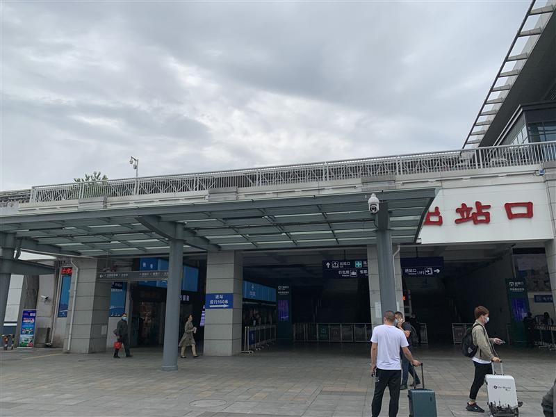中国 湖北 宜昌 火车东站 出站口