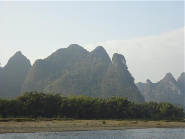  漓江边的骆驼山