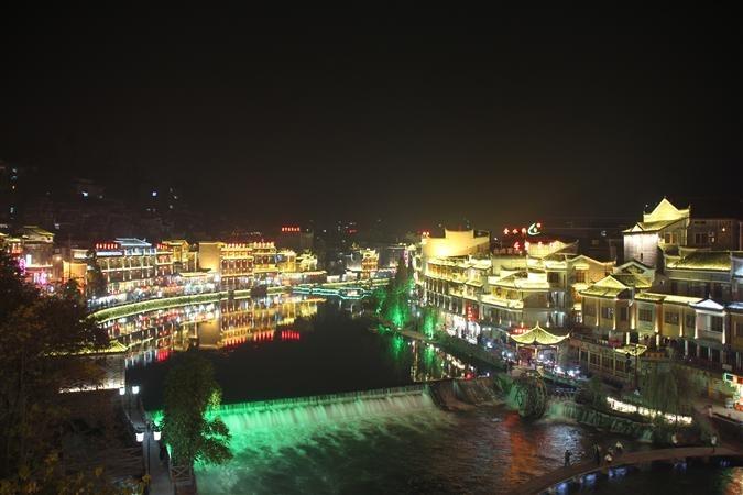 中国 湖南 凤凰古城夜景