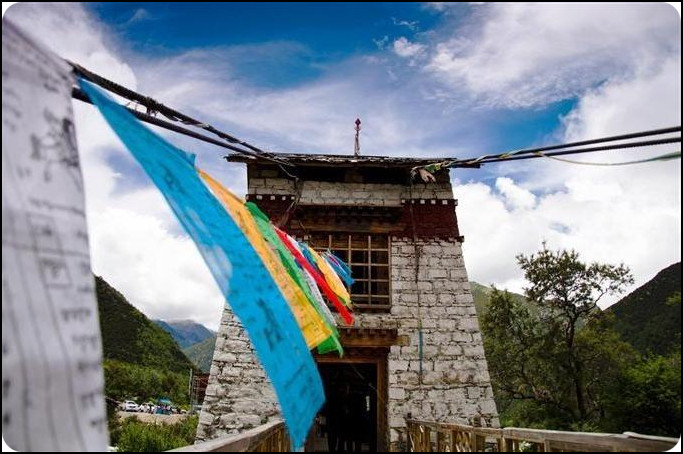 林芝 巴松措-西藏旅游
