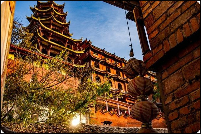 重庆 沙坪坝 磁器口 宝轮寺 