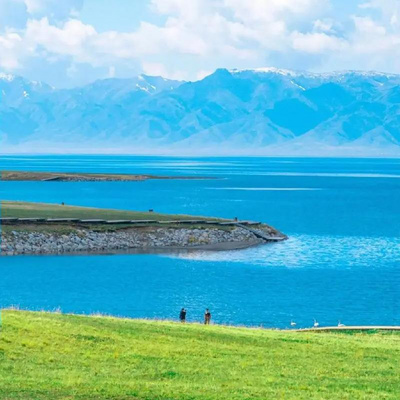 莫高窟旅游:莫高窟+月牙泉+青海湖+茶卡盐湖双动8日游